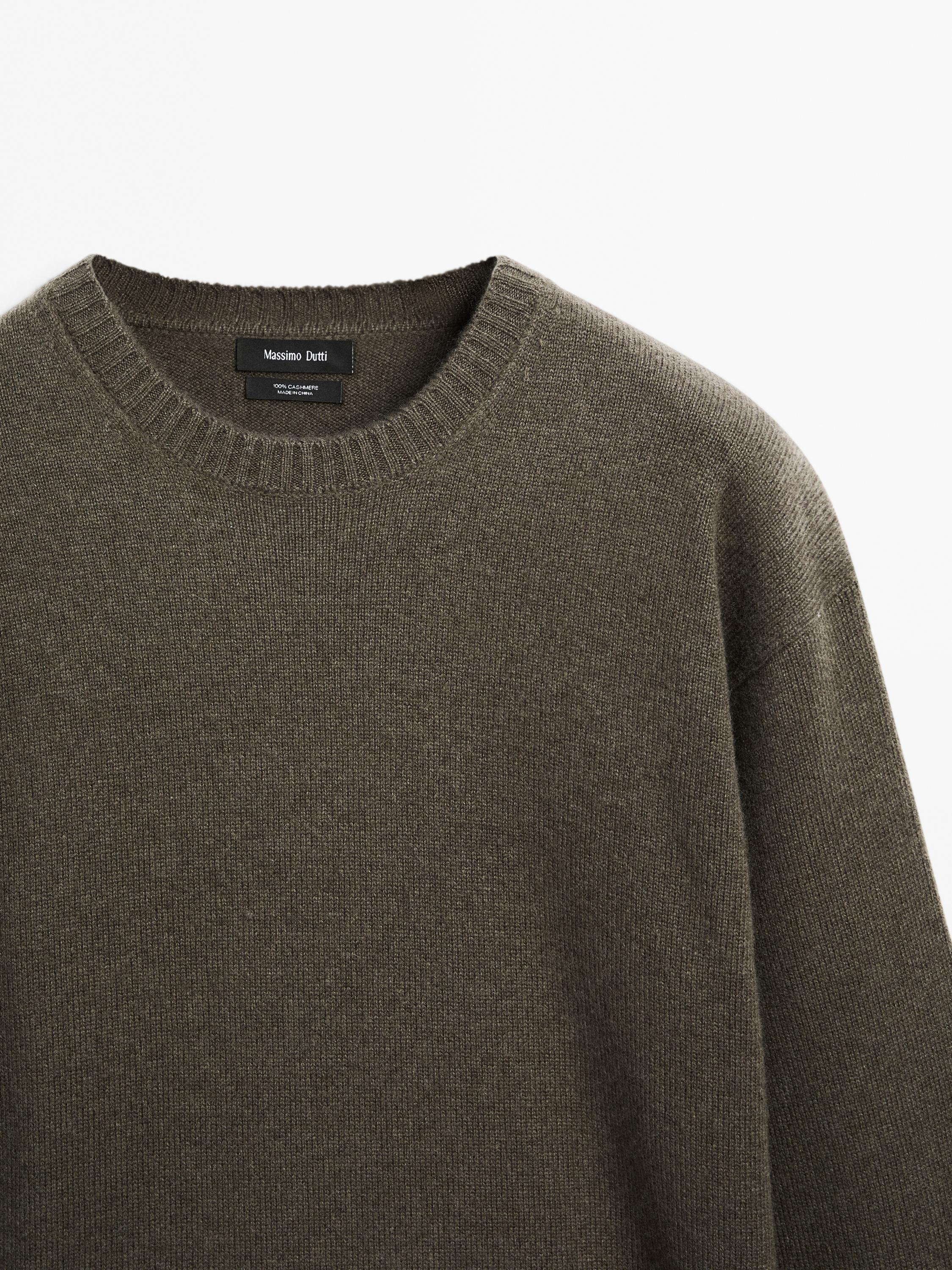 Crew neck cashmere sweater
